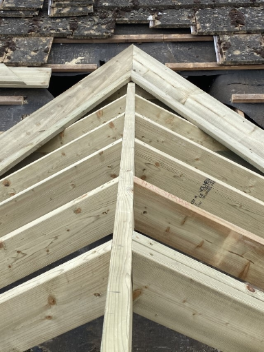 Roofing 4 Medium