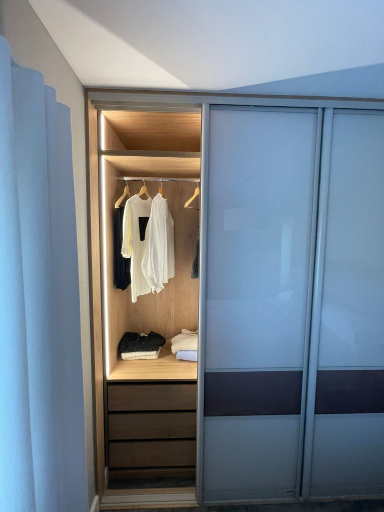 Bespoke Modern Fitted Wardrobe Wb Carpentry Medium